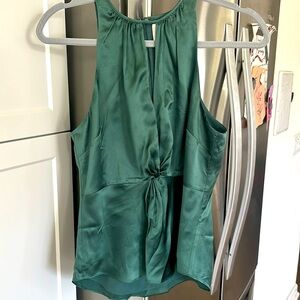 Cinq a sept small green top